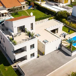 Belvedere Holidays Dom wakacyjny